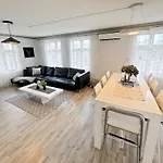 Nr6 4 Bedrooms