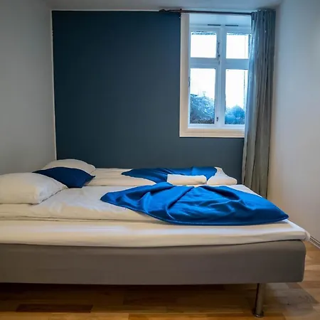 Nr6 4 Bedrooms *