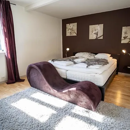Nr6 4 Bedrooms