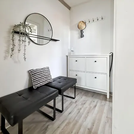 Nr6 4 Bedrooms