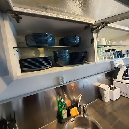 Nr6 4 Bedrooms Appartement *