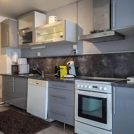 Nr6 4 Bedrooms Apartamento *