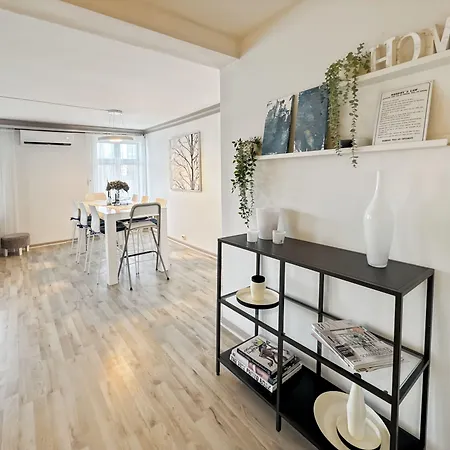 Nr6 4 Bedrooms Apartamento *