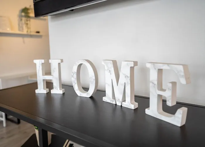 Nr6 4 Bedrooms Διαμέρισμα *