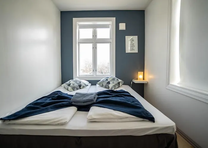 Διαμέρισμα Nr6 4 Bedrooms *