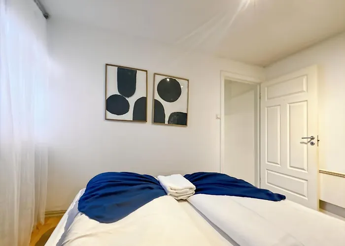Nr6 4 Bedrooms Διαμέρισμα